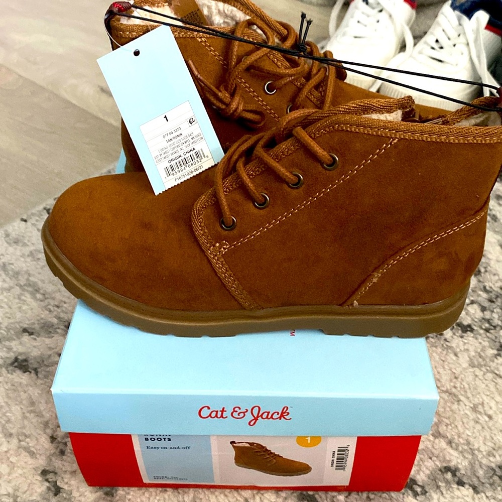 Brand new Cat& Jack Ronin Boots